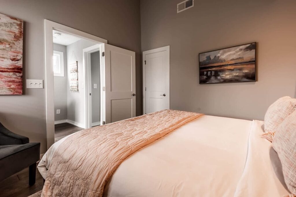 Entire rental unit in Nashville, TN (photo 44)